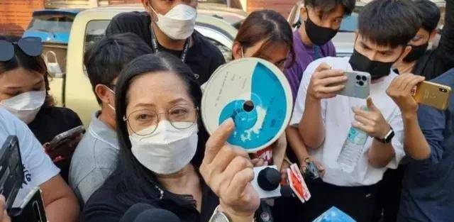 女儿的命只值580万网民币<strong></p>
<p>麦币网</strong>？这位国外女星的母亲的回应是：对