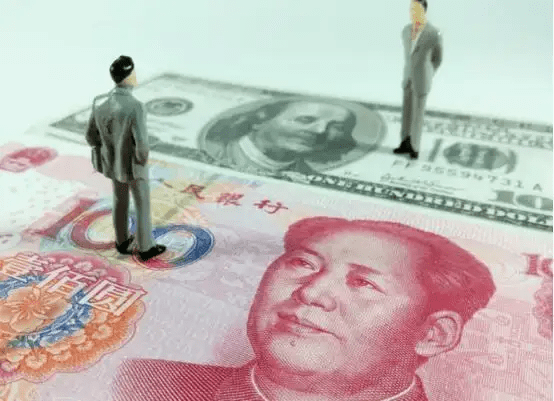 人民币汇率为何贬值<strong></p>
<p>以安币</strong>，这对普通百姓有何影响？政法余俊安：只是暂时性不必恐慌