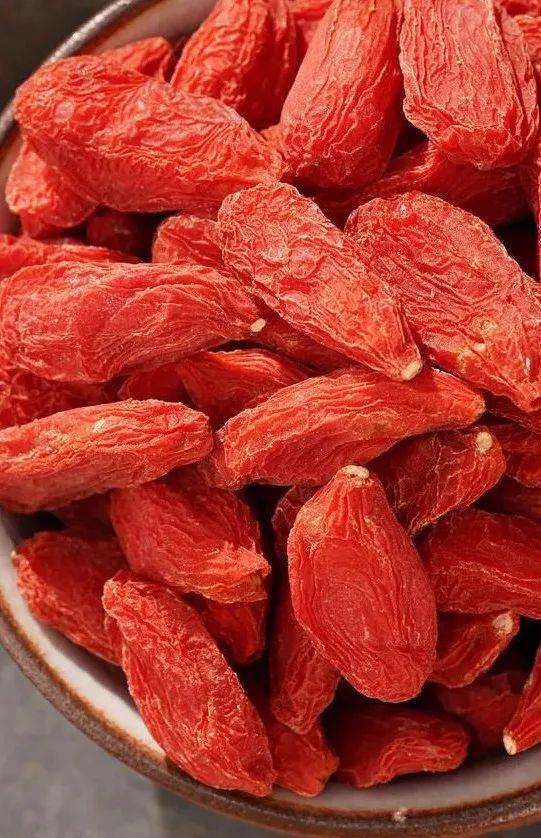 如何快速又精准地鉴别宁夏中宁枸杞？看完这篇啥都知道了