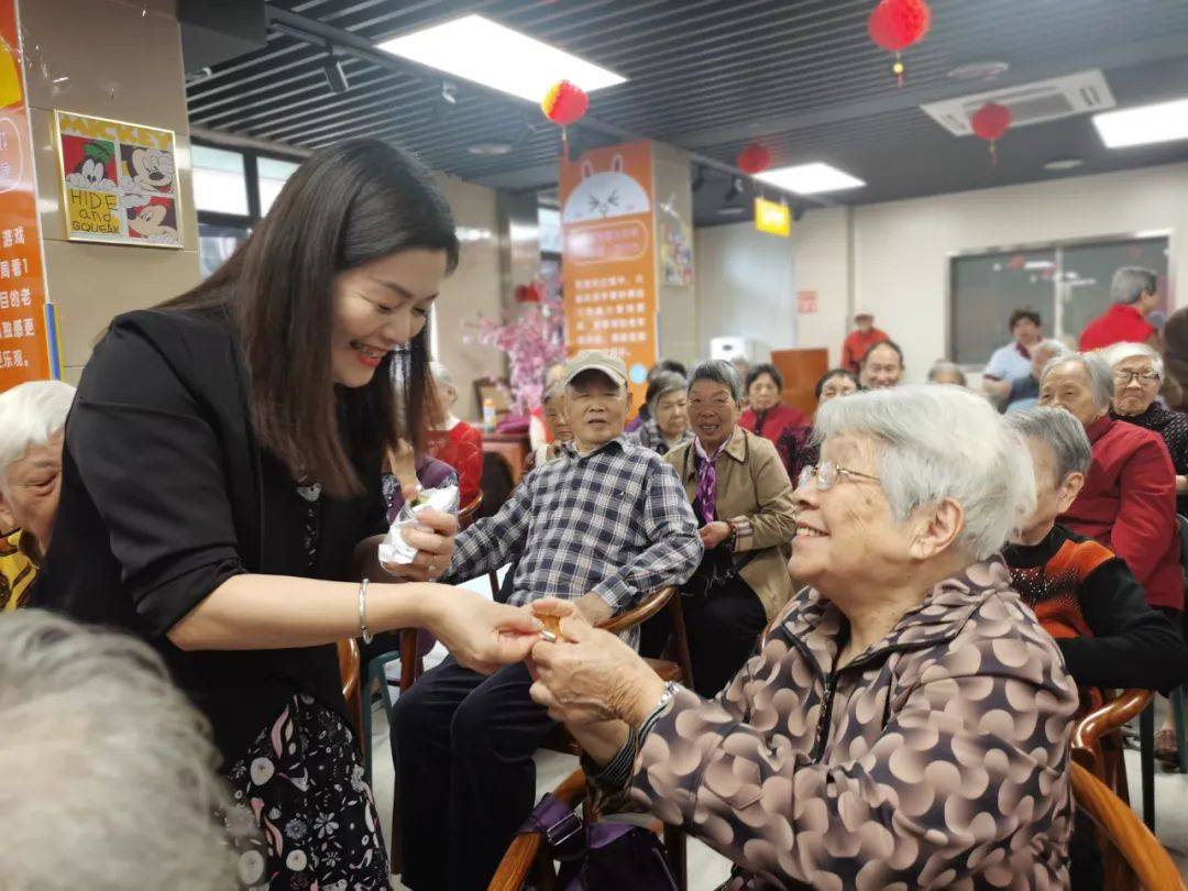 鶴龄珍藏<strong></p>
<p>福币</strong>！国德“福虎币”来了！