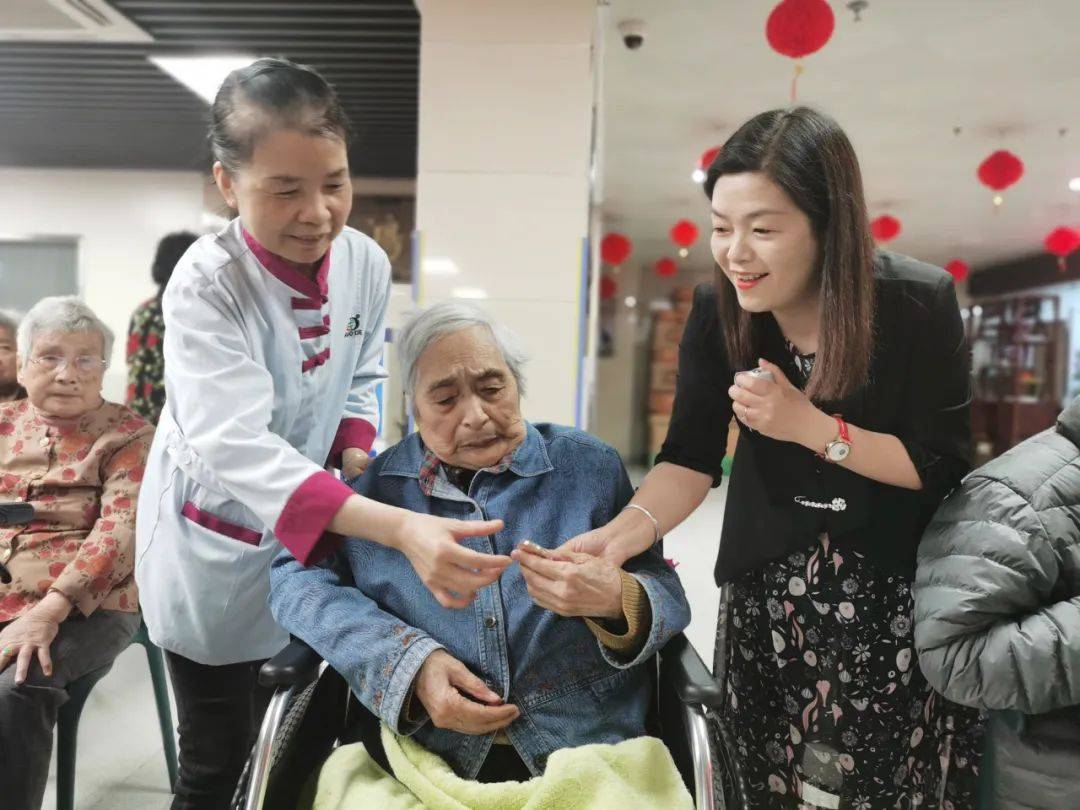 鶴龄珍藏<strong></p>
<p>福币</strong>！国德“福虎币”来了！