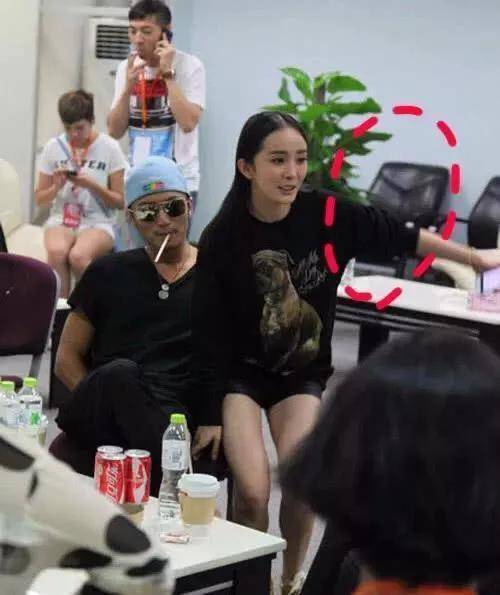 那些杨幂撩不动的“汉”们