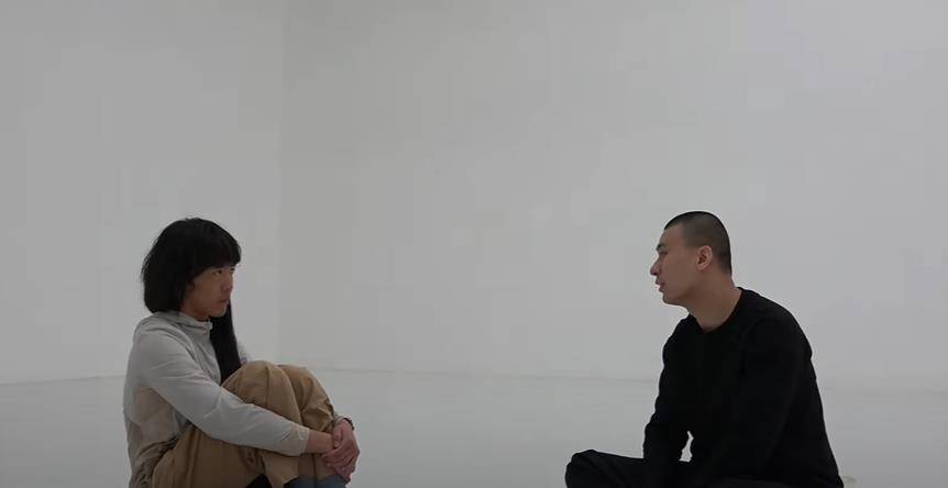 她“粉饰”网暴<strong></p>
<p>白币网</strong>，满口假话！明星访谈不是“洗白”就是“镶金”？