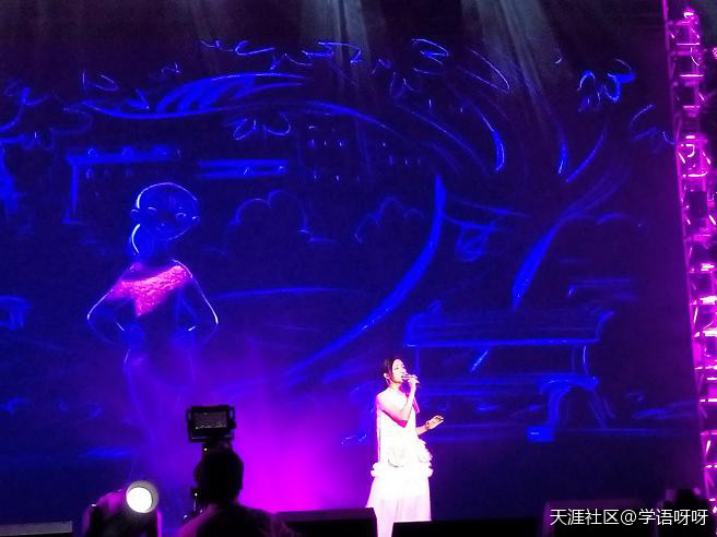 中投融果然壕气<strong></p>
<p>金中投</strong>！咪咕音乐现场群星演唱会超级精彩