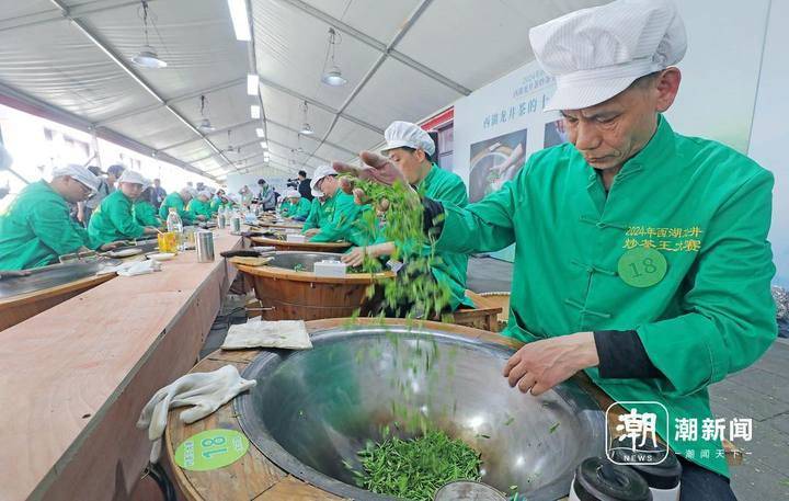 杭州西湖龙井茶炒茶王大赛开赛 年轻炒茶人逐年增加