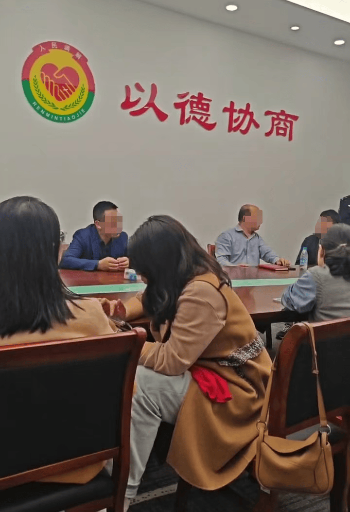 苏州知名艺术培训机构宣布破产<strong></p>
<p>炒币前炒币后</strong>，老板下跪称“绝不跑路”，事发前安排活动消耗课时费