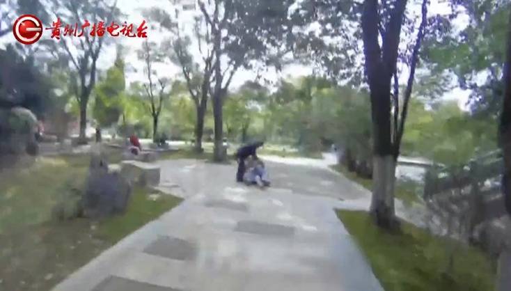 “亲爱的<strong></p>
<p>币圈话题</strong>,千万别说漏嘴!”68岁贵州阿姨遇“黄昏恋”,监控拍下……