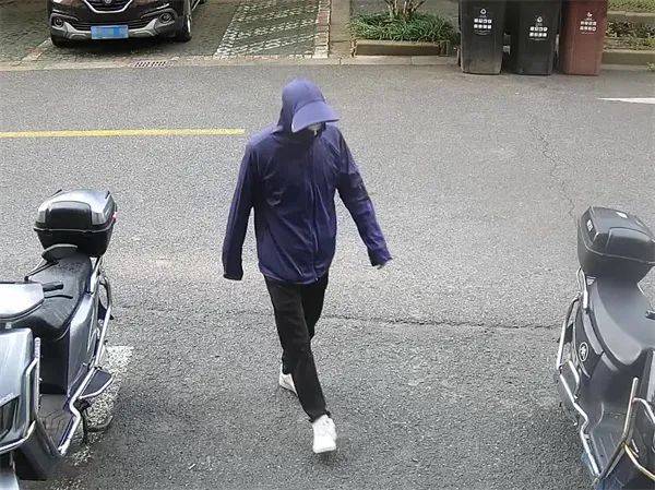 男子对前妻动起“歪脑筋”<strong></p>
<p>币圈话题</strong>，潜入其家中……上海警方：刑拘