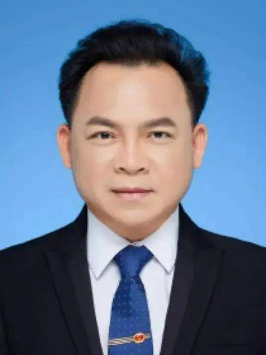 卸任市委书记3天后<strong></p>
<p>币圈通</strong>，55岁的他任省政府党组成员！