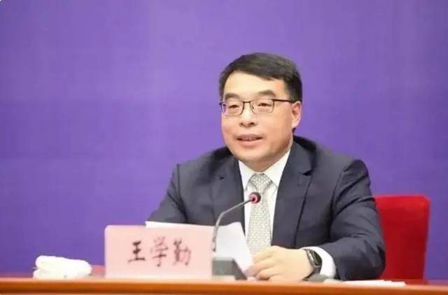 卸任市委书记3天后<strong></p>
<p>币圈通</strong>，55岁的他任省政府党组成员！