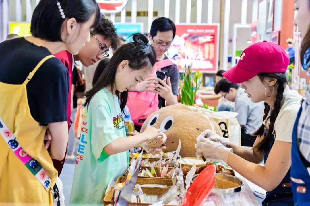 83.39亿元<strong></p>
<p>交易系统网站</strong>！15万人次！详情→