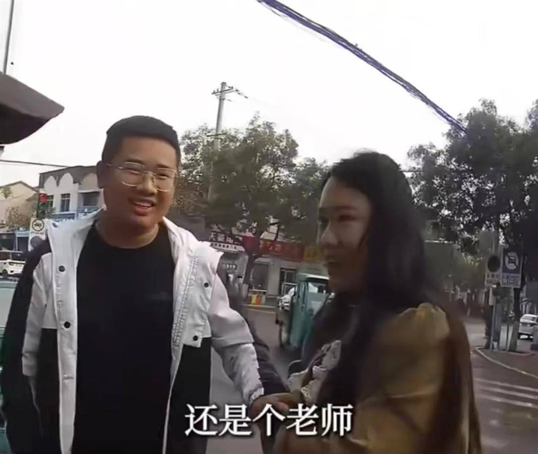 卖菜老人剐蹭汽车掏出兜里所有现金赔偿<strong></p>
<p>炒币的技巧</strong>，车主坚持拒收，厚道之人总能获得好感和尊重