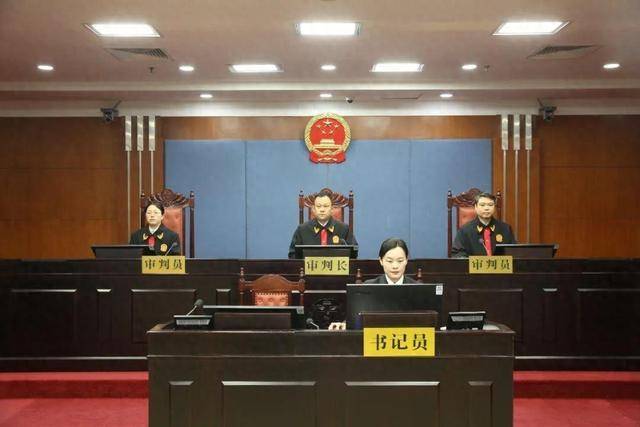 涉案超5200万<strong></p>
<p>飙升币价格</strong>！山东潍坊市综合保税区原党工委副书记、管委会主任徐洪吉一审获刑16年