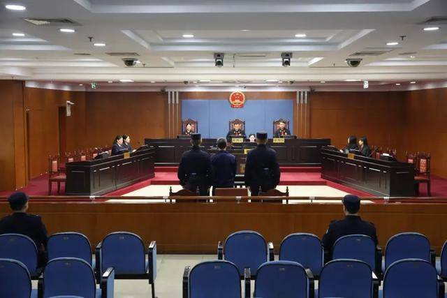 涉案超5200万<strong></p>
<p>飙升币价格</strong>！山东潍坊市综合保税区原党工委副书记、管委会主任徐洪吉一审获刑16年