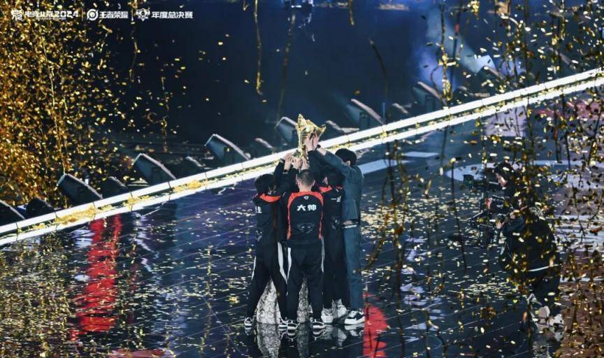 现场超3万人<strong></p>
<p>币圈砸盘</strong>！昨晚北京朝阳这里有场顶级电竞赛