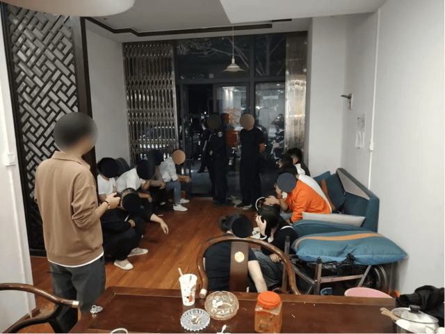 昆明警方披露：多人聚集<strong></p>
<p>桔子币</strong>，竟然在干这件事，被“一锅端”！现场曝光……