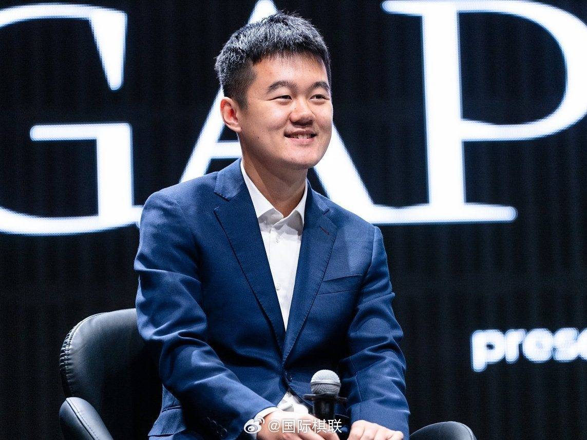 昨天憾负<strong></p>
<p>蓝币</strong>，今天完胜，国象世界冠军赛第12局丁立人扳平比分