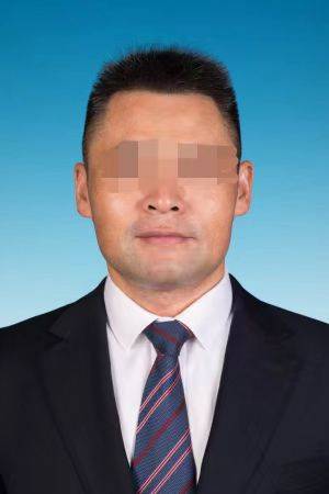 公告披露<strong></p>
<p>币圈玩法</strong>！南宁被举报“强占人妻”的区长人大代表资格终止