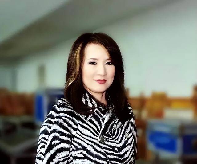 原来早已退出中国籍？被老外“玩腻就丢掉”的郑绪岚<strong></p>
<p>王莽币种类</strong>，却回国捞金