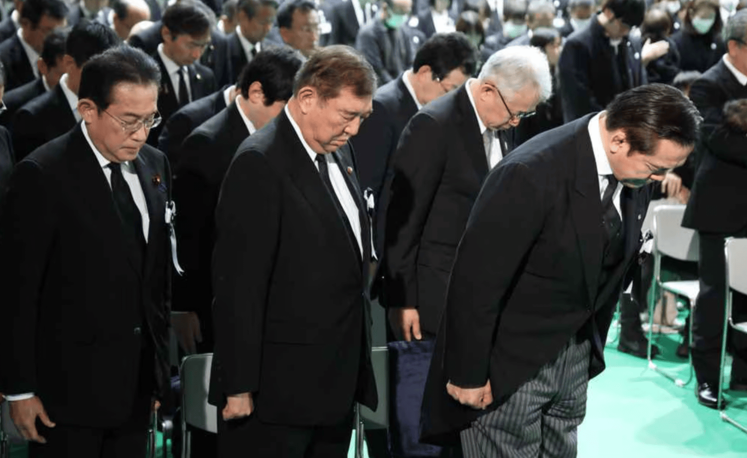 日本首相出席活动会场附近<strong></p>
<p>币圈好诗</strong>，20岁大学生因形迹可疑身藏利器被捕