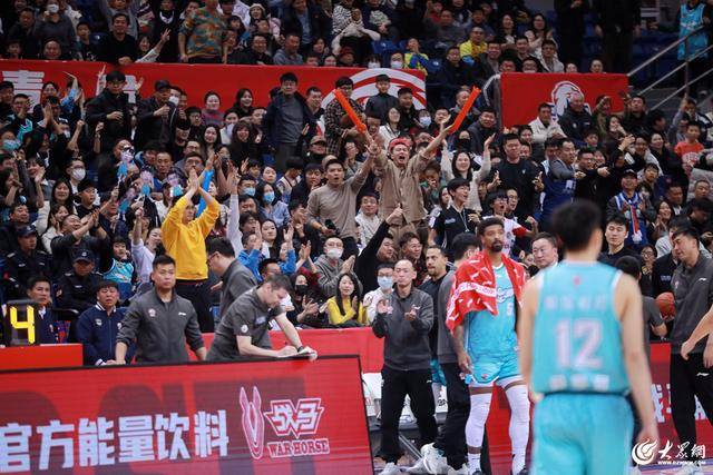 热血沸腾！青岛男篮最后三分钟14-0绝地翻盘<strong></p>
<p>缅币兑换</strong>，队史首次单赛季双杀辽宁