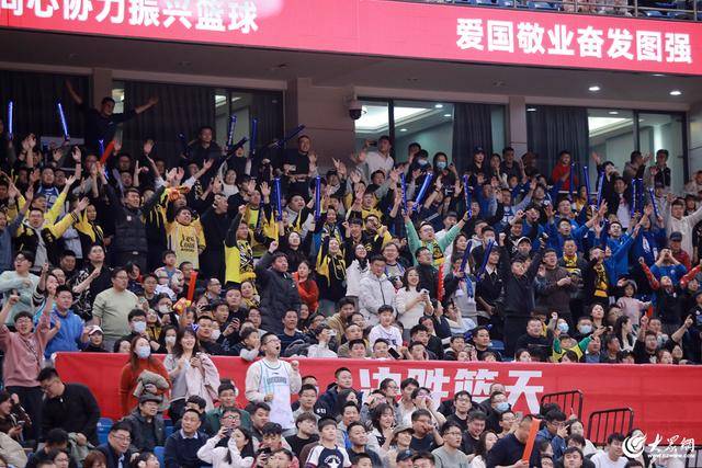 热血沸腾！青岛男篮最后三分钟14-0绝地翻盘<strong></p>
<p>缅币兑换</strong>，队史首次单赛季双杀辽宁