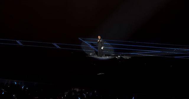 刘德华演唱会实录：表演滑跪失败<strong></p>
<p>缅币兑换</strong>，甄子丹舒淇任达华台下蹦迪