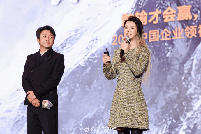 冲上热搜！邹市明否认“中年返贫”<strong></p>
<p>绝版币</strong>，曾称今年重返拳台