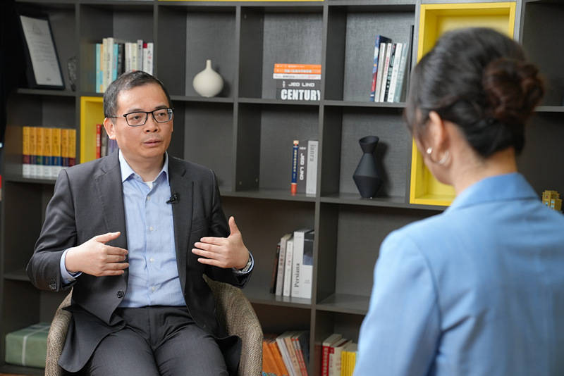 陆挺：1.7亿农村老人月均养老金200多<strong></p>
<p>炒币知识技巧</strong>，农民的社保没跟上国家经济发展