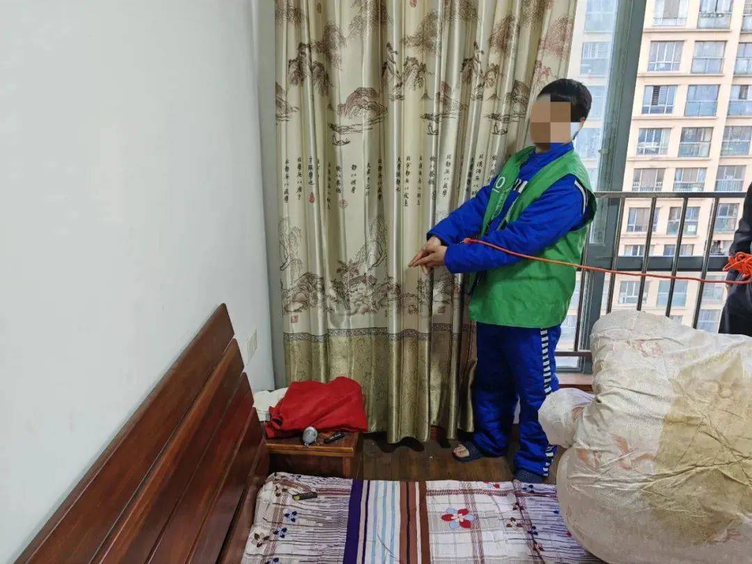 男子用牙签抠走前女友存钱罐3000元<strong></p>
<p>模拟炒币大赛</strong>，被刑拘