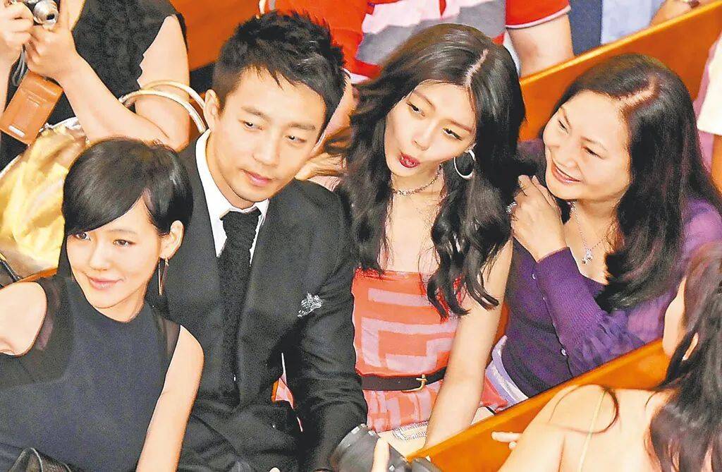 汪小菲为避媒体6天没出门<strong></p>
<p>币圈风险</strong>，与S妈打视频官司争遗产