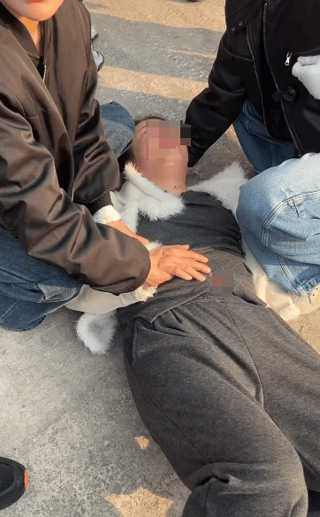 山东一单亲妈妈直播间阻止网友辱骂“唐宝”少年遭上门殴打<strong></p>
<p>搜币</strong>，警方：已受理案件，正调查