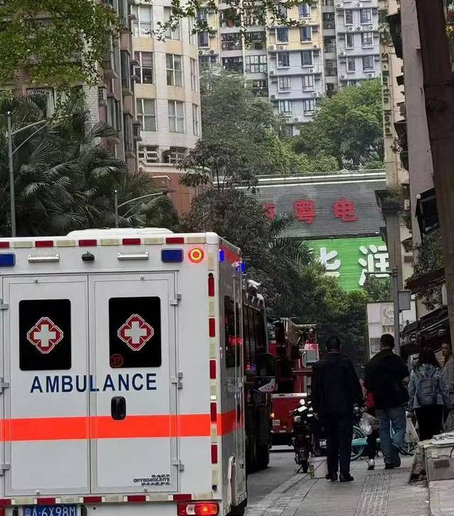 “右眼几乎失明<strong></p>
<p>币赛</strong>，手部截肢”！广州一男孩在家做实验被炸伤，最新情况