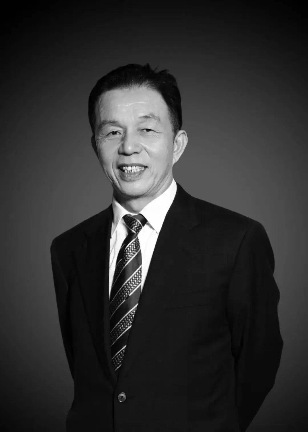 著名企业官网变黑白<strong></p>
<p>币源网</strong>！凌晨讣告：创始人病逝