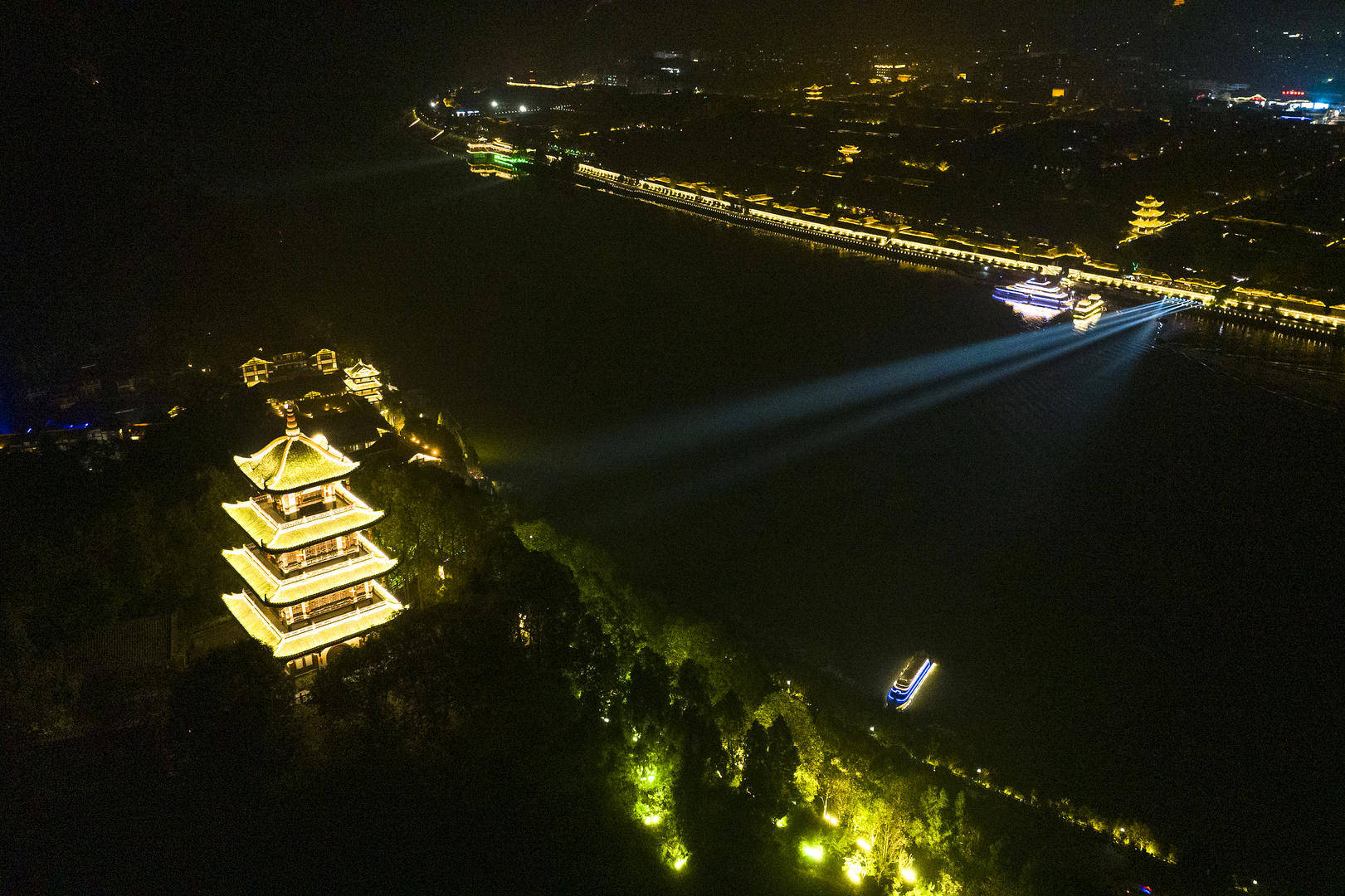 游客投诉在阆中一景区被索要597元上香费 官方：已致歉退款<strong></p>
<p>币圈活动</strong>，景区停业整顿