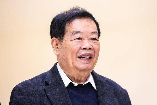 曹德旺:福耀科大8亿预算招50个学生<strong></p>
<p>透打币</strong>，面向河南等5省招生