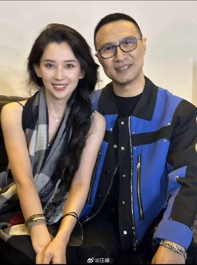 54岁汪峰与53岁宁静传绯闻<strong></p>
<p>欧洲</strong>，汪峰晒34岁正牌女友合照辟谣