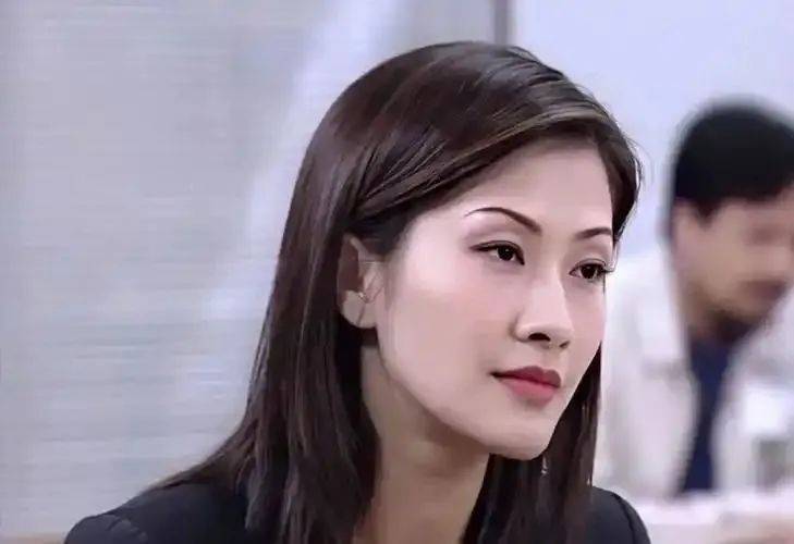证实！知名女演员转行当老师<strong></p>
<p>亚洲</strong>，已获博士学位