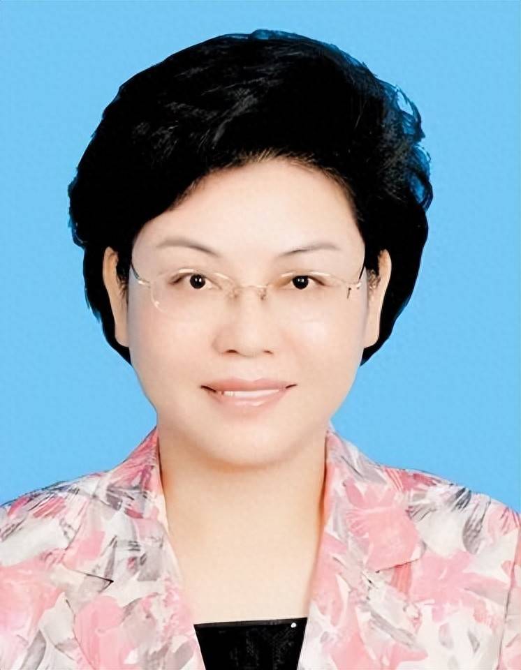 中纪委网站发布：女老虎落马！上个月<strong></p>
<p>tokenpocket中文版</strong>，74个干部被查