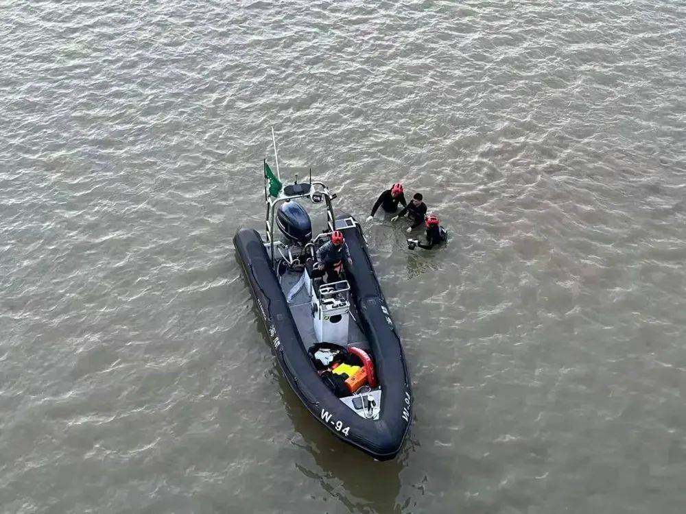 36岁内地男子靠“水下推进器”偷渡至澳门<strong></p>
<p>xmr币</strong>，被海关抓个正着，获刑4个月