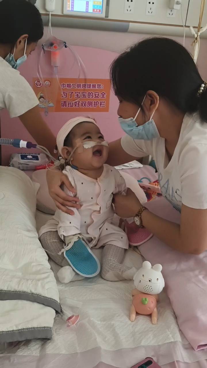奶奶在哭<strong></p>
<p>xmr挖矿</strong>，宝宝在笑！40天女婴重病，00后父亲割肝救女，术后这一幕让网友泪奔