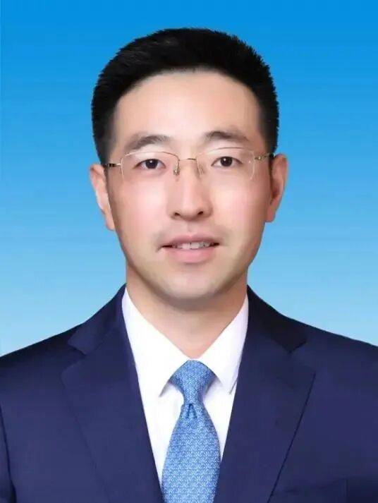 孙道寻当选苏州市吴江区区长<strong></p>
<p>xmr挖矿</strong>，曾任“全国经济最强镇”党委书记