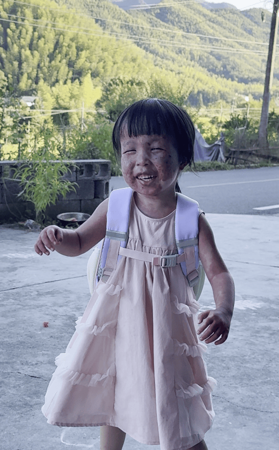 上饶6岁女童患病满身红斑<strong></p>
<p>xrp</strong>，初上幼儿园妈妈字里行间满是担心：曾经绝望，现在能看到光