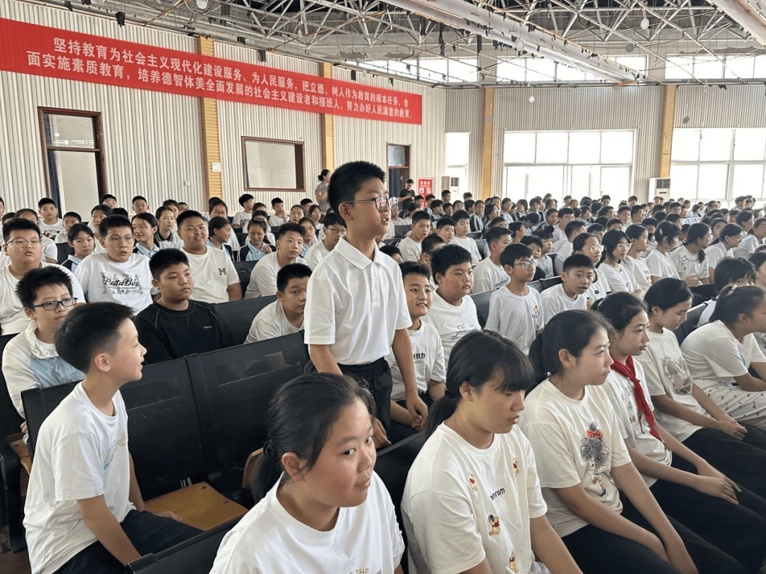 洛龙区开学第一堂法治课开讲啦<strong></p>
<p>xrp</strong>！