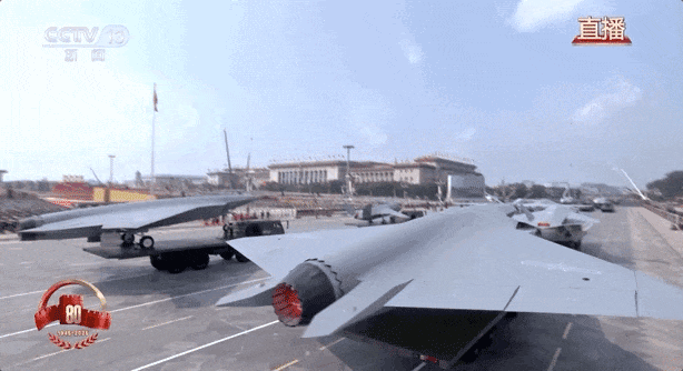 这就是咱们中国人的底气<strong></p>
<p>xrp币</strong>！装备方队完整视频来啦