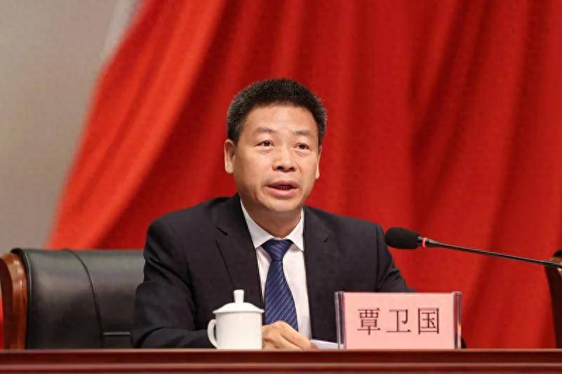 覃卫国不再担任安徽省副省长<strong></p>
<p>aave</strong>，此前已任安徽省委政法委书记