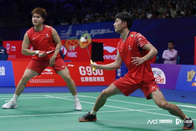 中国羽毛球大师赛16强战<strong></p>
<p>aave币</strong>，国羽五项锁定11个八强席位