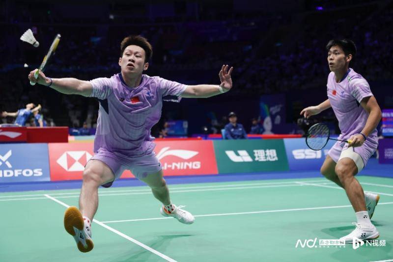 中国羽毛球大师赛16强战<strong></p>
<p>aave币</strong>，国羽五项锁定11个八强席位