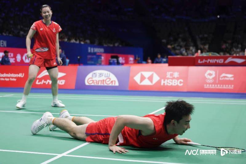 中国羽毛球大师赛16强战<strong></p>
<p>aave币</strong>，国羽五项锁定11个八强席位
