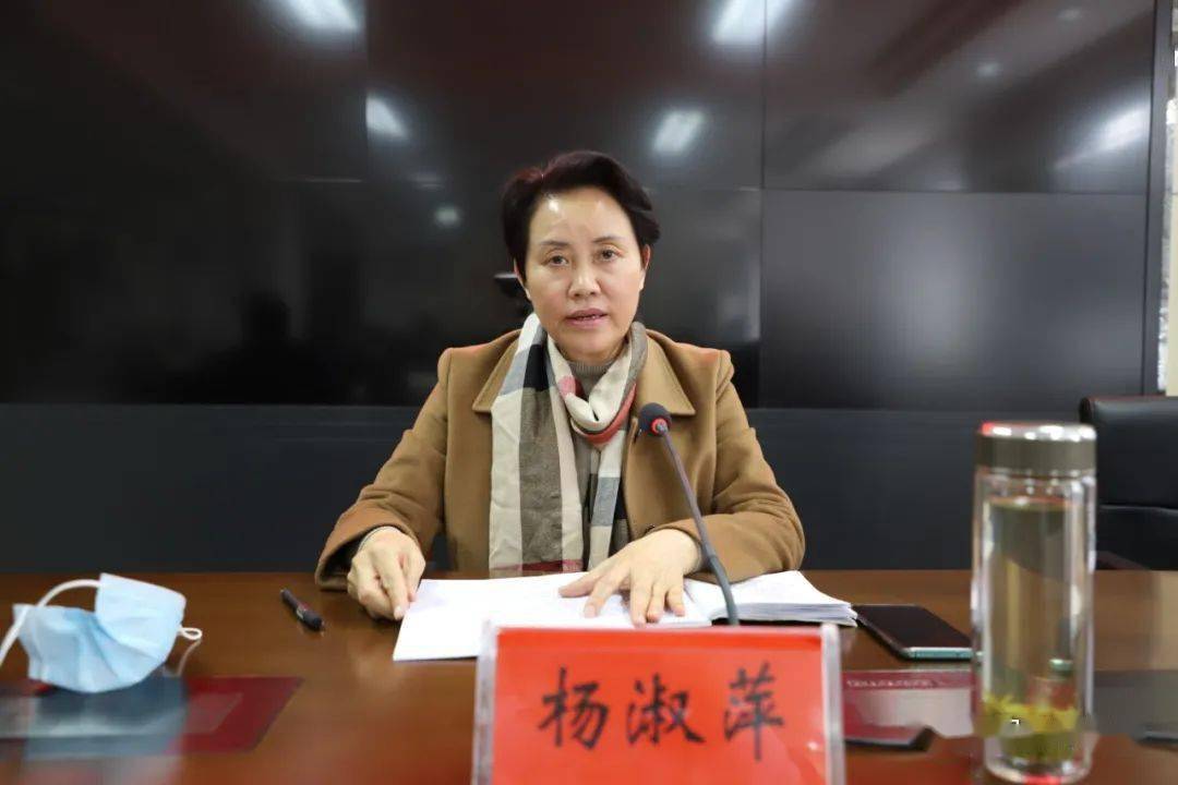 河南信阳市原副市长杨淑萍被查<strong></p>
<p>aave币</strong>，曾担任过中学老师和师范学校副校长